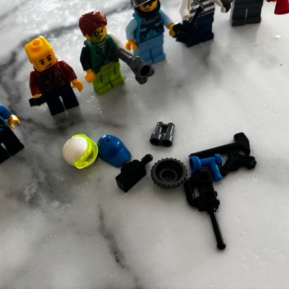 LEGO mini figures - Picture 3 of 3